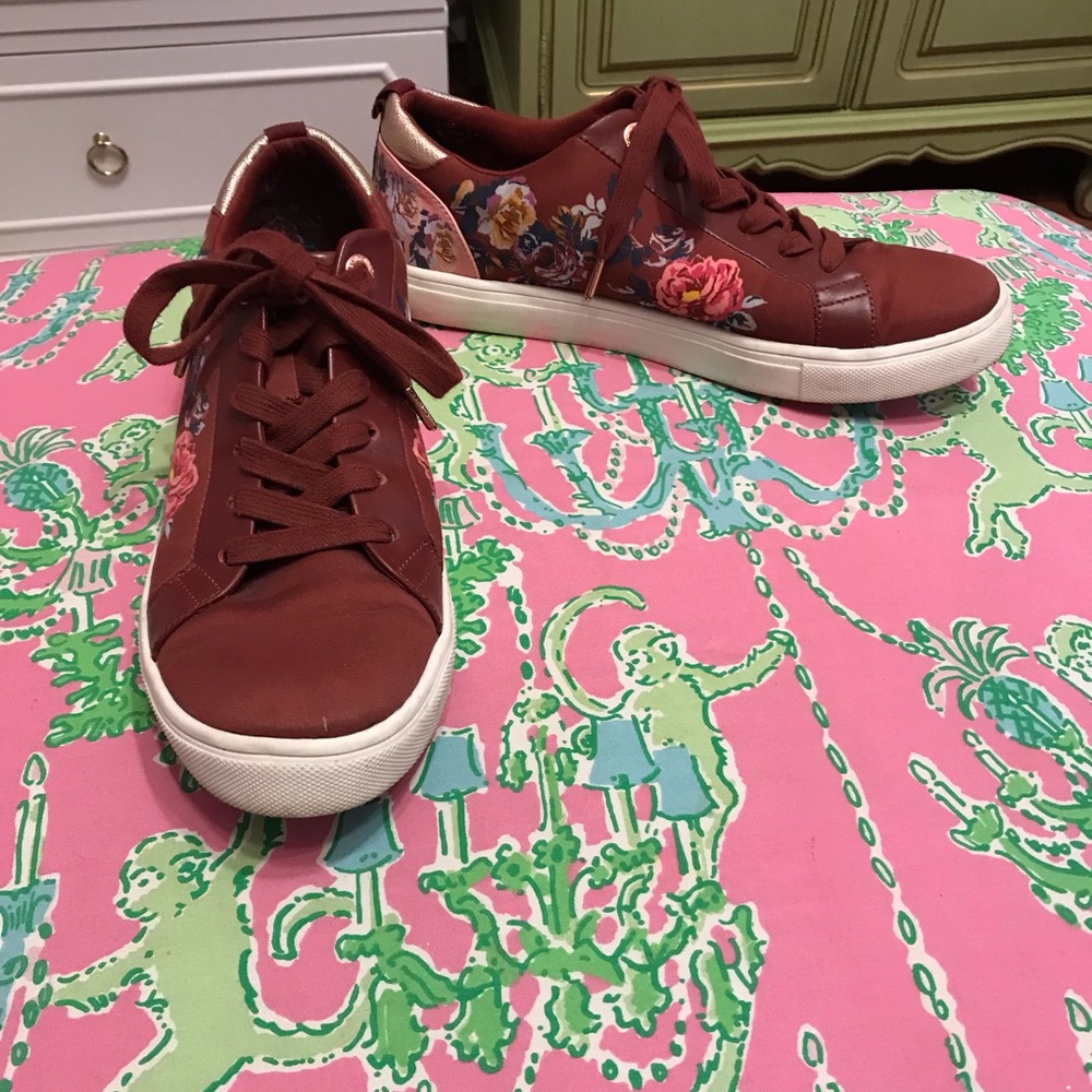 Matilda Jane Red run around town Sneakers with Floral print size 9
